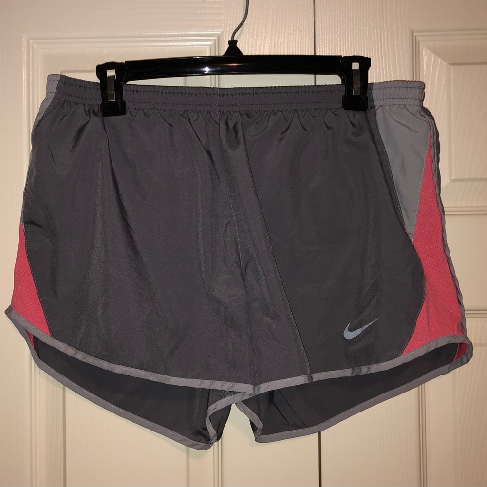 Nike Shorts - XL